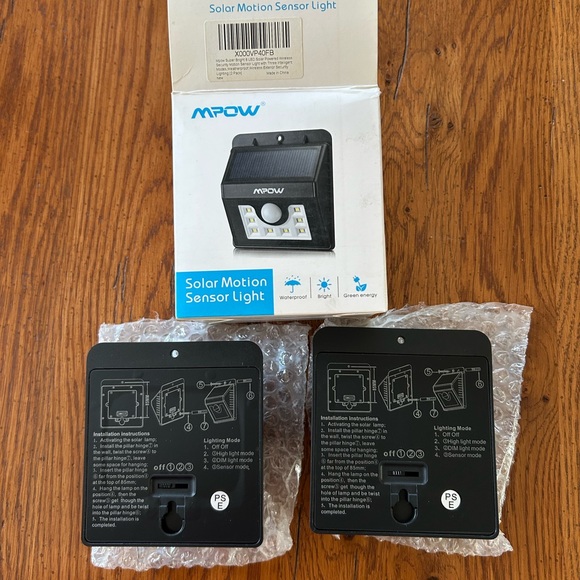 MPOW Black Solar Motion Sensor Light 2 pack - Picture 2 of 4